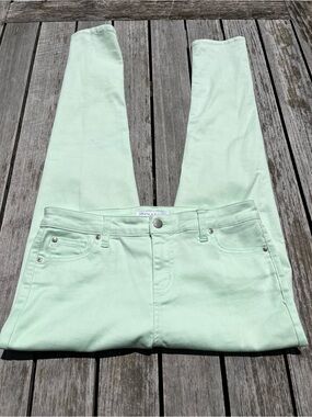 TRUTH & THEORY. LIGHT MINT GREEN 5 POCKET SKINNY JEANS/PANTS SIZE 8